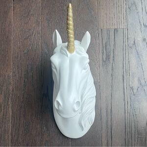 Hobby Lobby White and Gold Glitter Unicorn Wall Decor